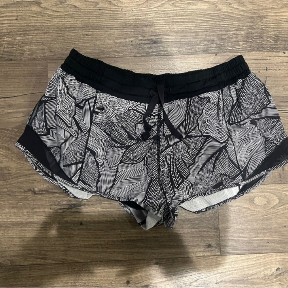 LIKE NEW! Lululemon Women's Shorts